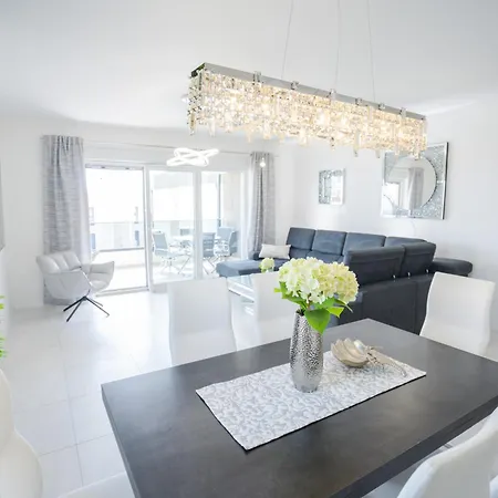 Crystal Adria Appartement *