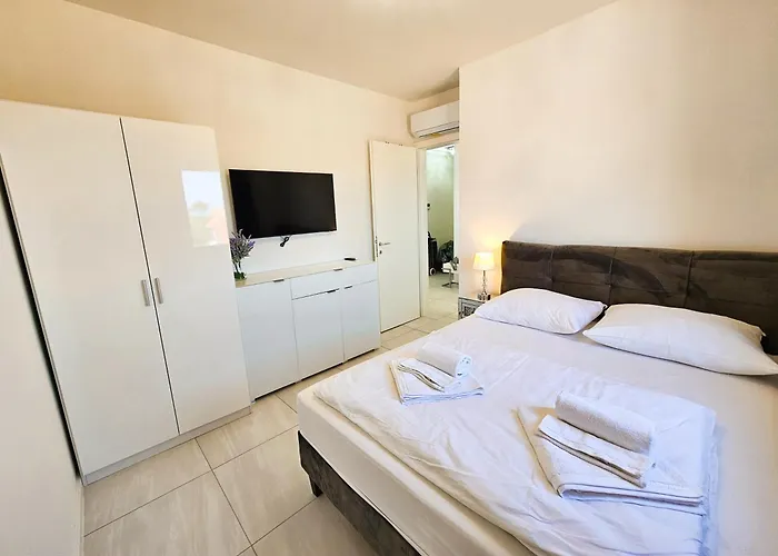 Crystal Adria Apartamento